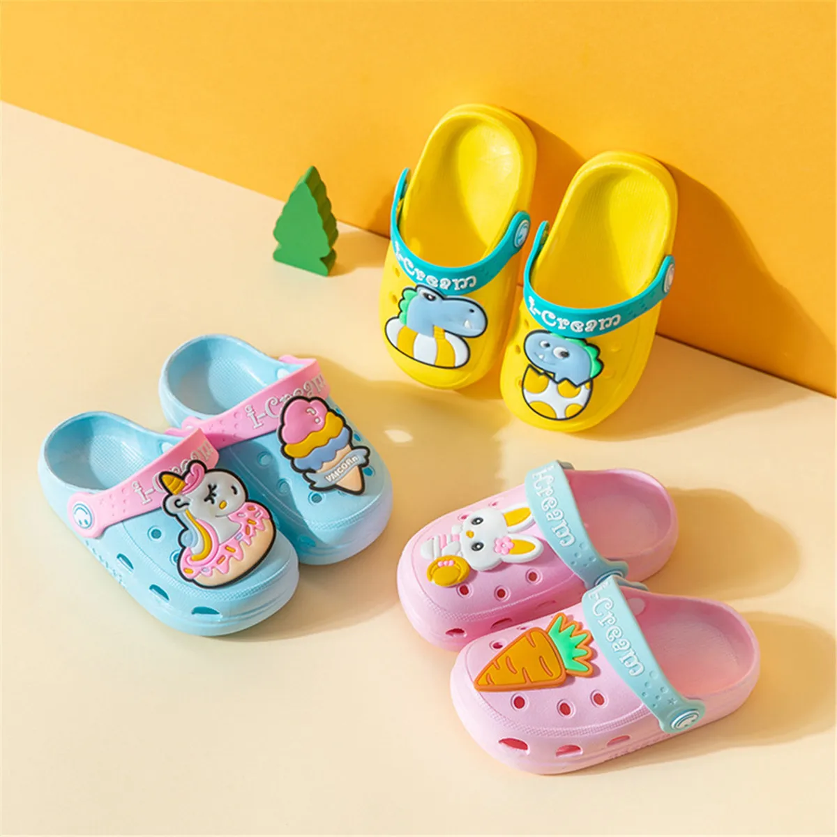 Сандалии и тапочки с дырками для мальчиков девочек Нескользящие мягкой подошвой