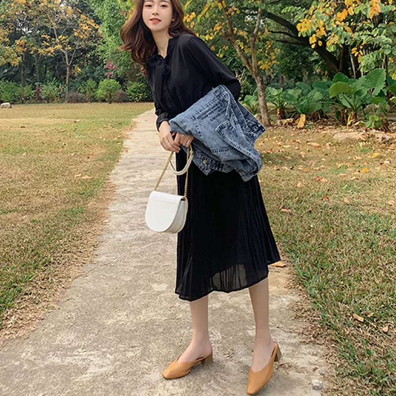 Женское винтажное однобортное платье-трапеция с бантом на шее поясом и высокой