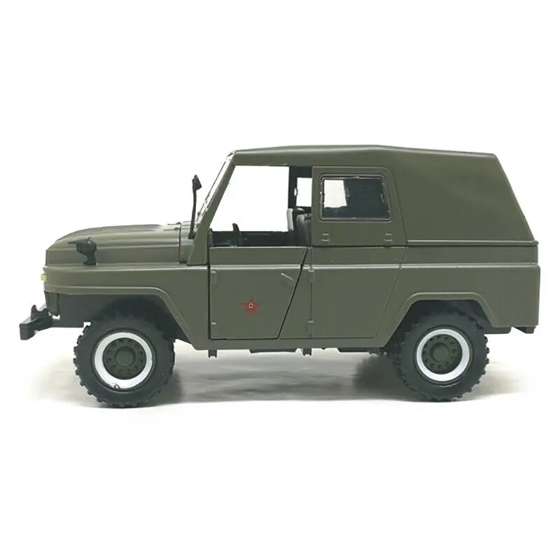 

Kid Pull Back Car Toy 1:24 Diecast Car Model Simulated Jeep Sound Light Effect