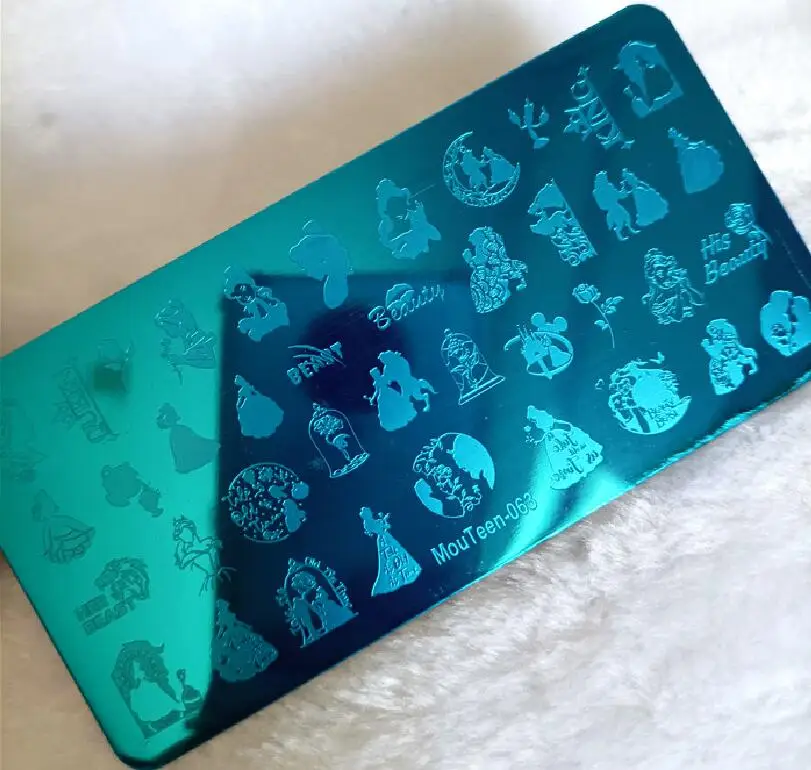

New Arrival Beauty Women and Wild Animal Nail Stamping Plates Pretty Princess Nail Stamp Plate Love Story Autumn Nail Art #063