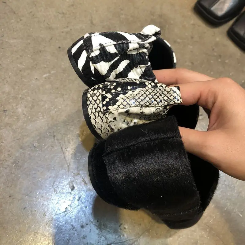 

Metal Toe Flats Shoes Women Slip On Loafers Soft Bottom Square Toe Flats Casual Shoes Female 2021 Spring New Loafers Leopard