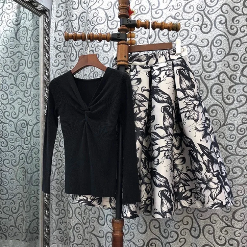 

Suits Sweater Skirt 2021 Autumn Winter High Quality 2 Piece Set Women V-Neck Knitted Black Pullovers+Vintage Print Gown Skirts