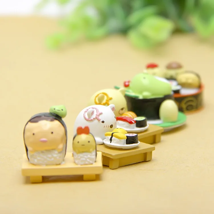 Японские товары угловые существа милая пара кошка медведь суши красивый стол еда