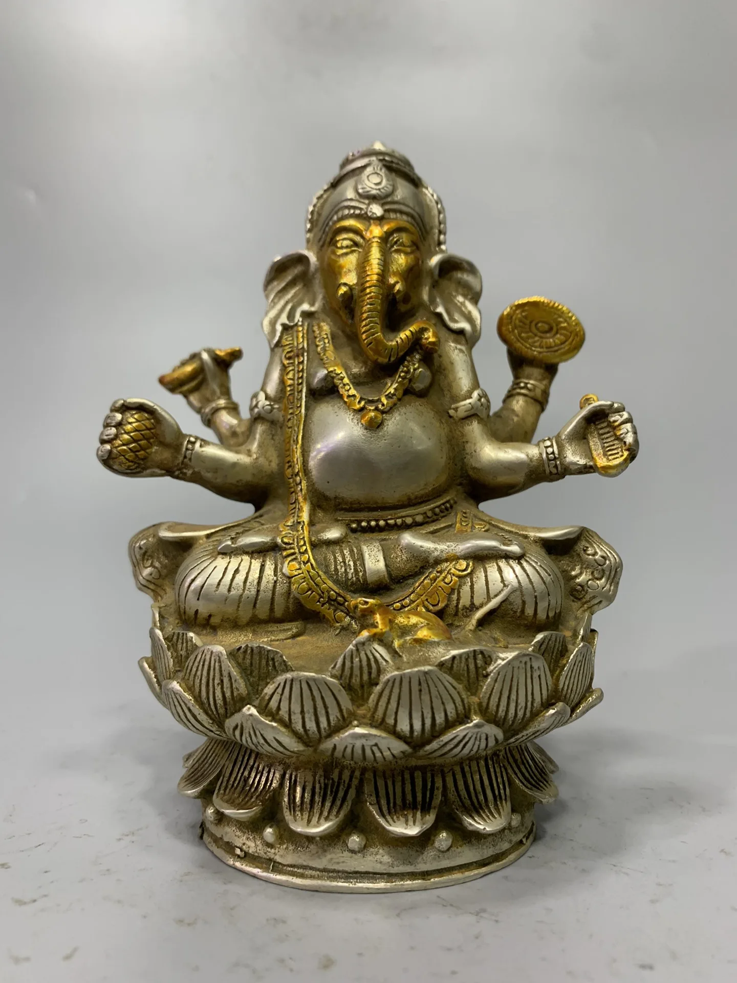 

Collect Fine Workmanship Tibetan Silver White Copper Sculpture‘Elephant trunk God Of Wealth Buddha’ Metal Crafts Home Decoratio