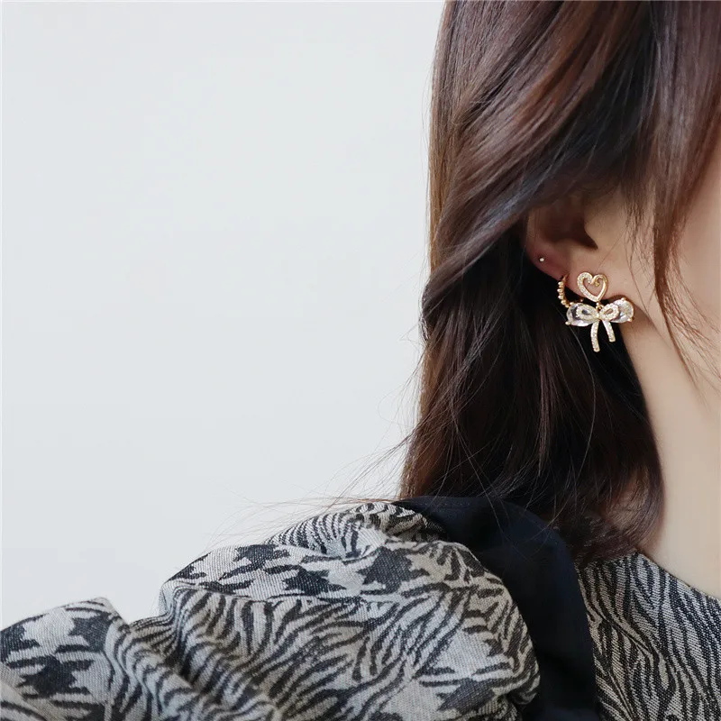 

Korea Love Bowknot Design Cute Pendant Earrings for Woman Romantic Temperament 14K Gold Inlaid Crystal Earrings Jewelry Pendant