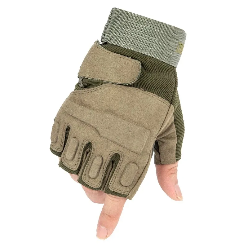 В стиле милитари вентилятор спецназ на открытом воздухе все палец Тактический