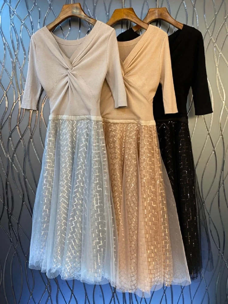 

One Piece Dress 2020 Summer Style Women V-Neck Sexy Tulle Mesh Embroidery Patchwork Half Sleeve Casual Knitted Dress Grey Blue