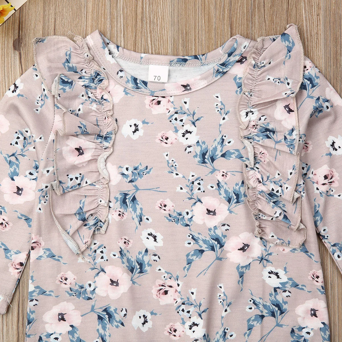 Милое Платье комбинезон с длинными рукавами и цветочным рисунком для маленьких