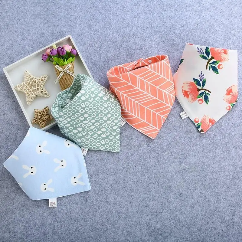 

4pcs/lot Baby Cartoon Triangle Cotton Bibs