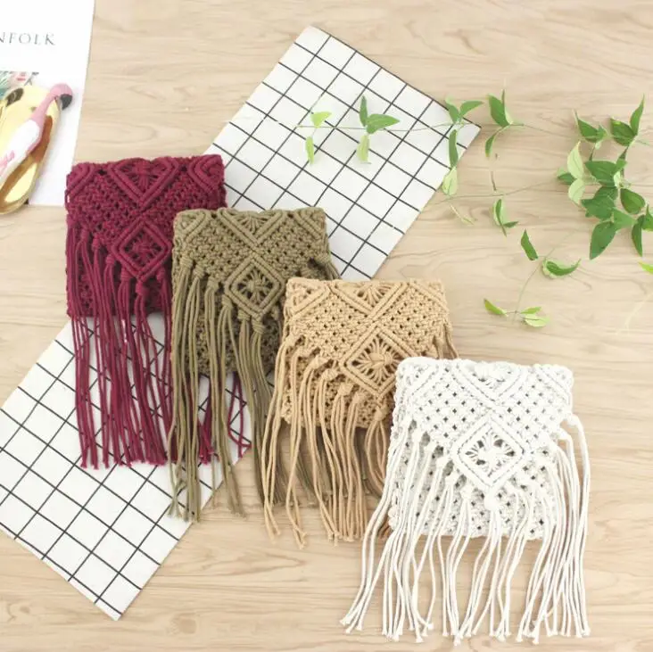 

Hand-woven Bag Retro Literature and Art Shoulder Bag Cotton Thread Ethnic Style Tassel Diagonal Beach Straw Woven Bag