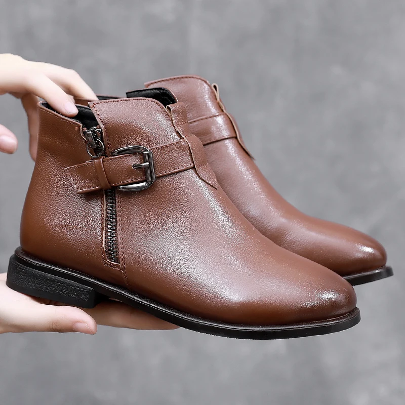 

TOACEK Autumn Winter Genuine Leather Flat Ankle Boots For Women Warm Boots Side Zipper Soft Comfortable Cow Leather Botas