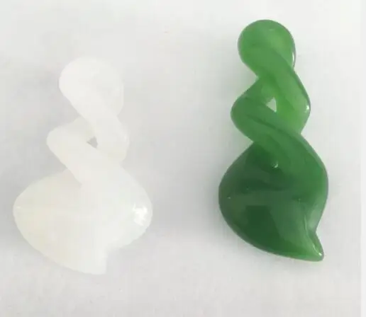 Ожерелье из натурального нефрита с двойным поворотом кулон маори пунаму белого