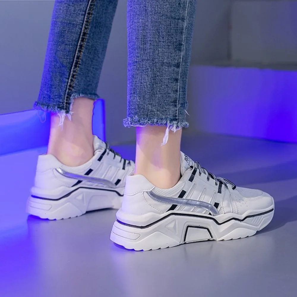 Женские белые кроссовки для папы блестящая Лоскутная обувь на массивной