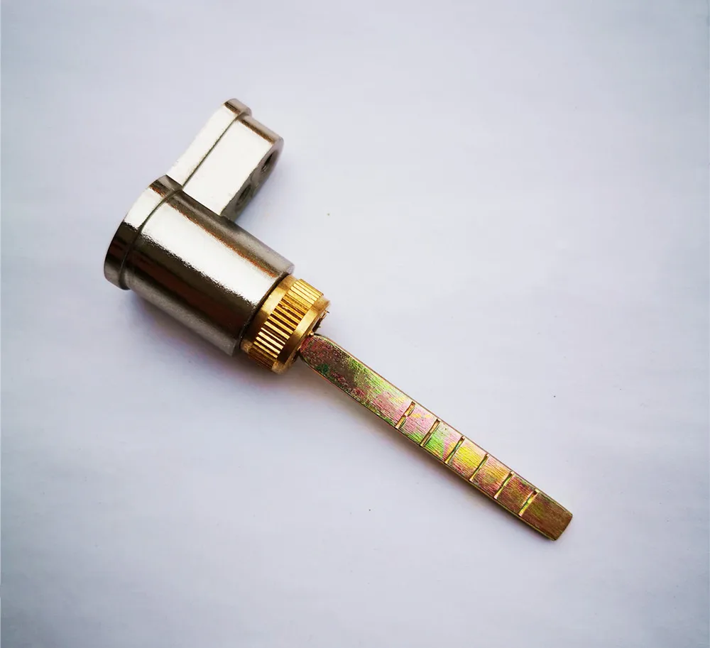 Закрытый Одноместный замок с язычком аксессуары удерживающий ручной сердце