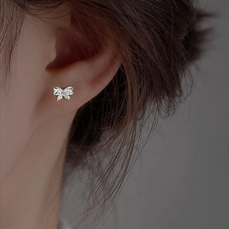 Flash Diamond Zircon Butterfly Small  Exquisite Super Fairy Wild Temperament Earrings 2021 New M6103