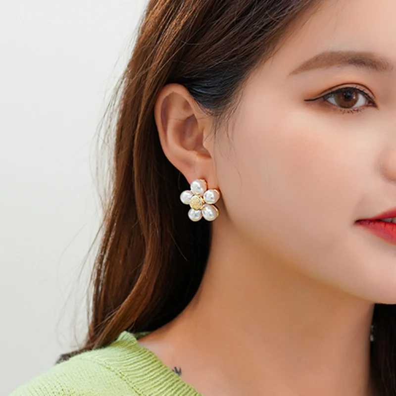Женские серьги гвоздики Xinwei модные в стиле барокко с жемчужинами и цветами