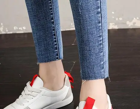 

Fashion Denim Maternity Jeans Spring and Autumn Ripped Hole Pencil Pregnancy Trousers Clothes for Pregnant Women