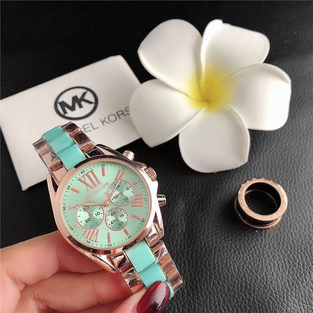 

montre femme Summer New Simple Fashion Couple Watch 2021 Art Quartz Lady Clock Leather Watch With Personalized Watch relogio