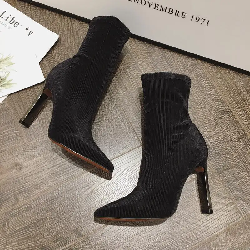 Сапоги женские Стрейчевые на высоком каблуке новинка 2019 короткие сапоги ботинки