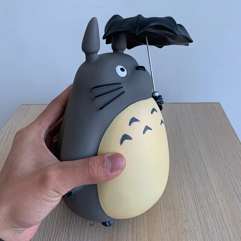 

MY NEIGHBOUR TOTORO Action Figure Open An Umbrella TOTORO Piggy Bank 23cm