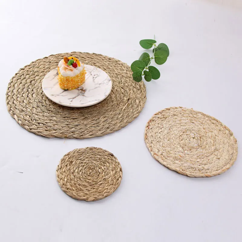 

1pc Simple Handmade Weave Non-slip Placemat Coaster Corn hull for Table Dinne Round Insulation Pads Table Mats Pads Home Decor
