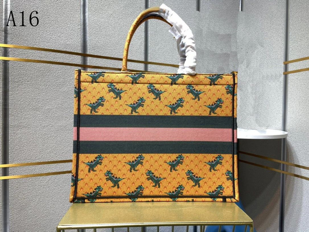 

2021 Women'S Luxury Jewelry Printed Letters Large Capacity Shopping Bag Top Designer Embroidery Pattern Flower Handbag Handbag