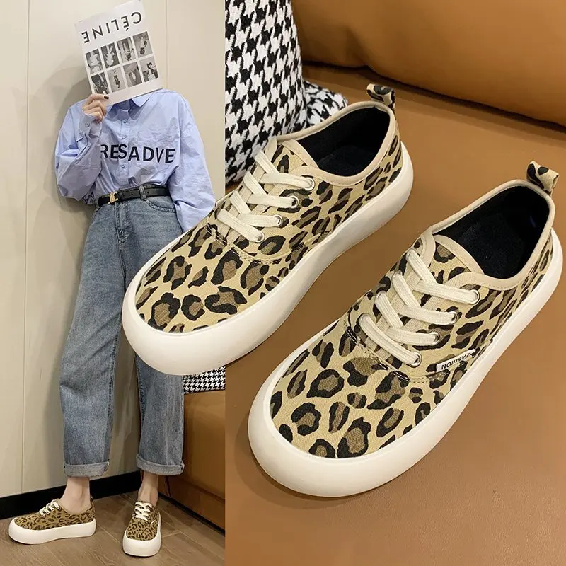 

Fashion Women Warm Canvas Shoes Trend Platform Shoes New Comfortable Leopard High Quality Thick Bottom Vulcanized Shoes Women