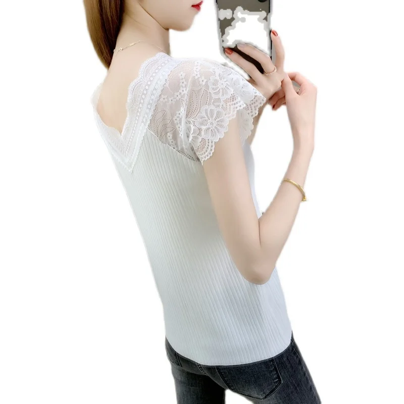 

Room 201335, Row 6, No. 6, middle] real shot V-neck lace splicing solid color Pullover ice silk short sleeve 26