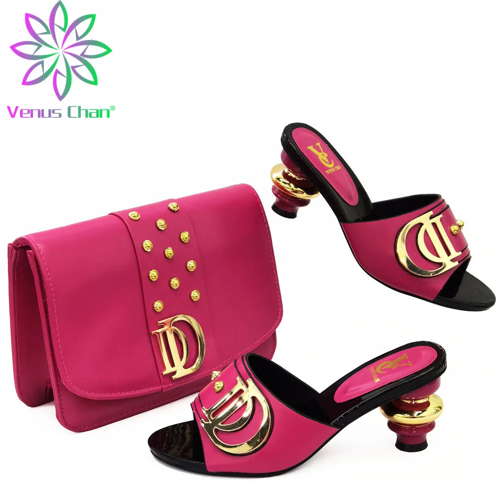 Женские туфли и сумка в нигерийском стиле цвета фуксии повседневные
