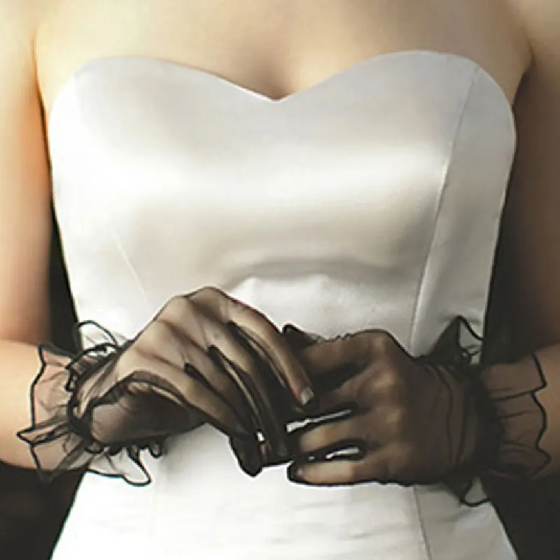 

Sexy Gloves Full Finger Gloves Lace Nylon Beautiful Dress Accessories Fashion Beautiful Women Gloves 1 Pairs Short Tulle Gloves