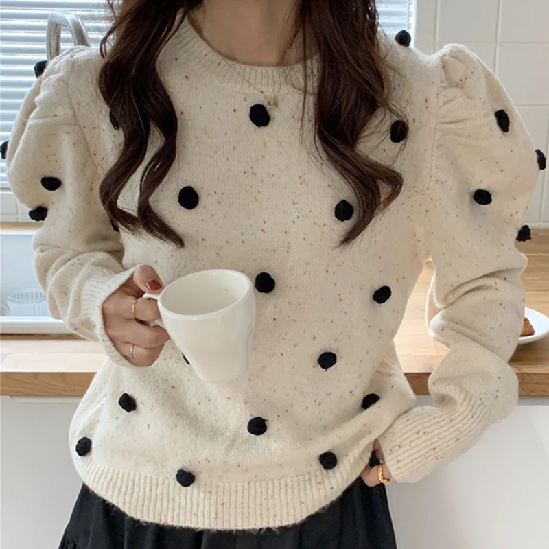 

2021 New Korean Fashion Elegant Wild O Neck Handmade Fur Ball Embellished Design Loose Casual Puff Sleeve Pullover Knit Sweater