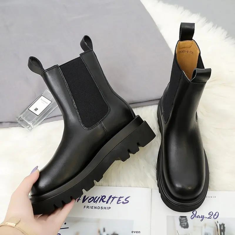 

2021 Female Fashion Platform Booties Chunky Boots Women Winter boots PU Leather Plush Ankle Boots Black Boots
