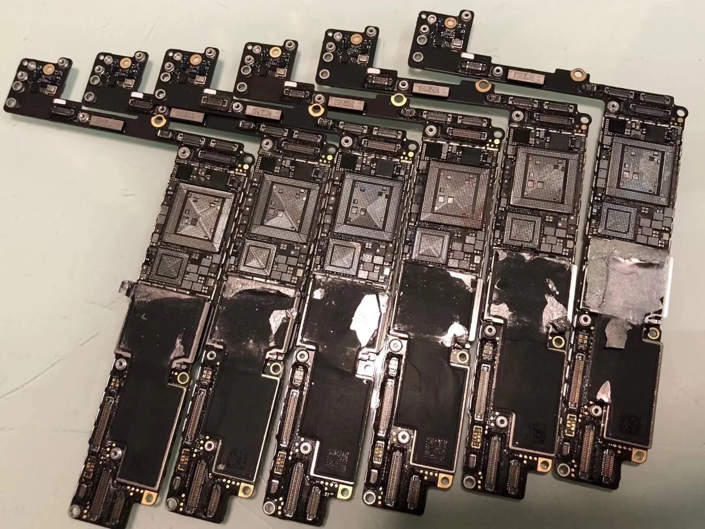 

CNC Board Drilled CPU Baseband For iPhone 11/11 Pro/11 pro max ICloud Locked Motherboard Remove CPU Baseband Swap Logicboard