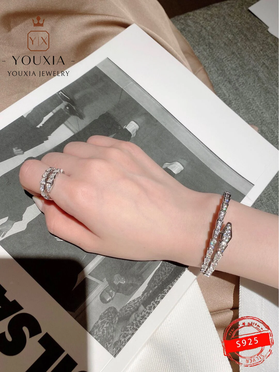 

1:1 925 Sterling Silver Custom Snake-shaped Full Diamond Opening Narrow Fashion White Gold Bracelet
