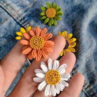 vintage style daisy flower brooch yellow sunflower pin badge broach gift