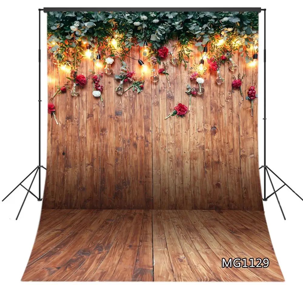 Фон для фотостудии LB с деревянной доской красные цветы гирлянда и светильник