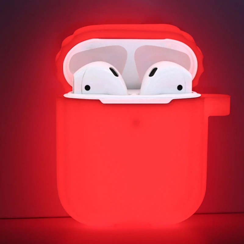 Силиконовый защитный чехол для Apple Airpods светящийся в темноте ударопрочный