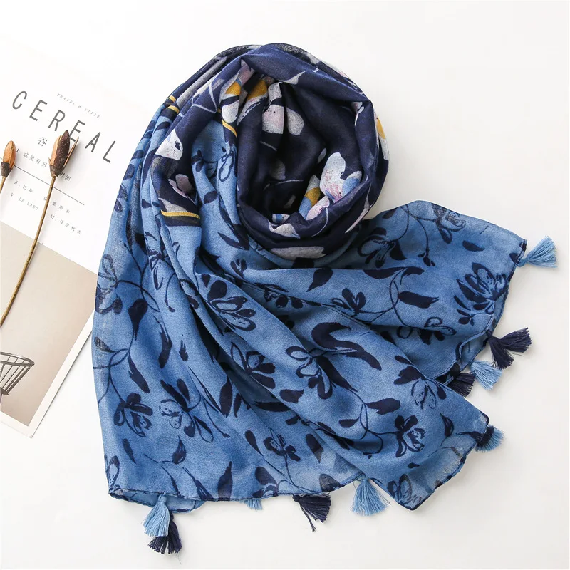 

2021 Fashion Spring Summer Women Cotton Scarf Flower Print Beach Hijab Shawls and Wraps Female Foulard Echarpe Designer Bandana