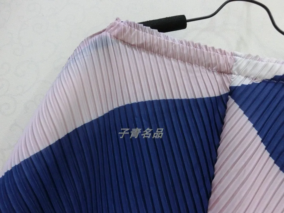 Miyake/ ; однотонная Асимметричная футболка без рукавов с круглым вырезом+ штаны-шаровары с принтом; костюм