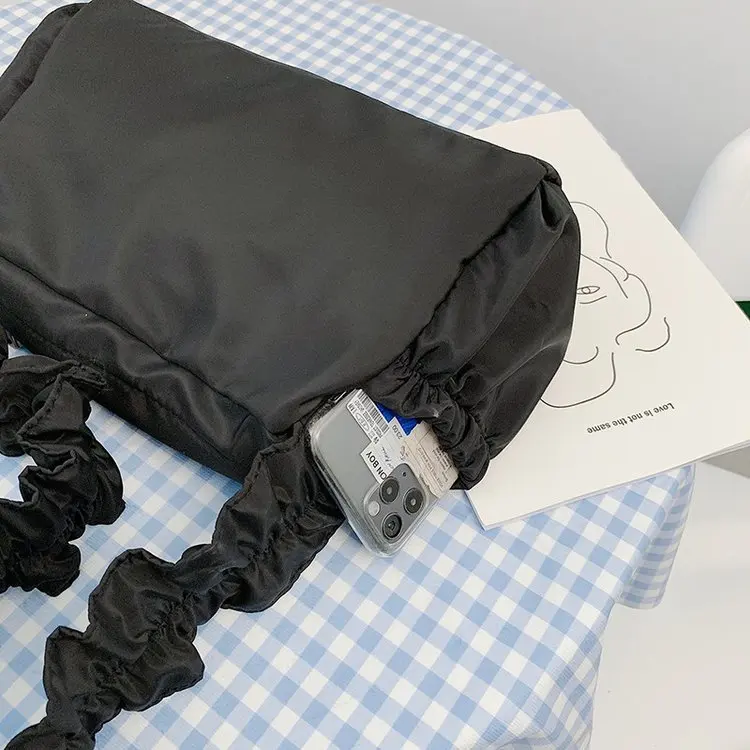 

South Korea ins handbag fold shoulder strap simple shoulder bag Japanese retro casual wild messenger bag women purses black