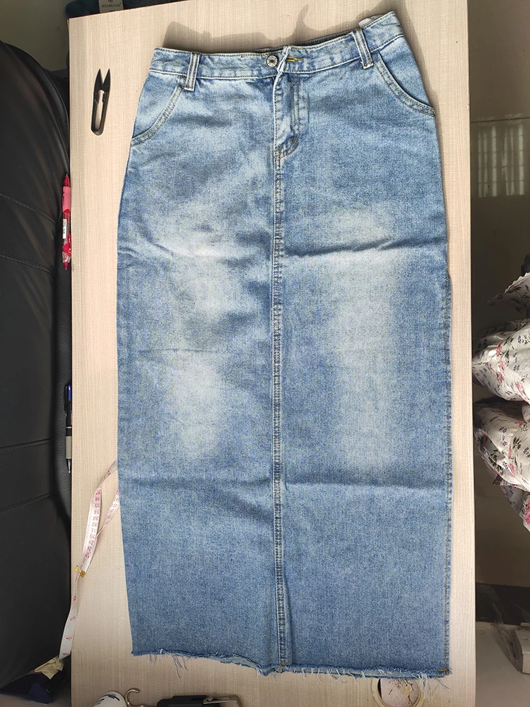 Женская длинная джинсовая юбка повседневная средней длины на пуговицах с