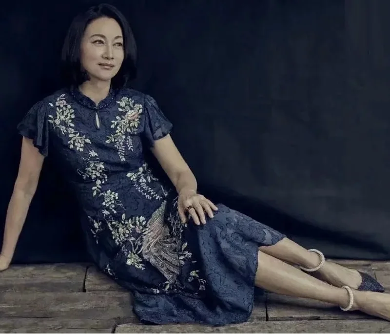 

Quality Qipao Top Dress 2021 Summer Women Luxury Phonix Flower Embroidery Short Sleeve Midi Bodycon Pink Dark Blue Dress Female