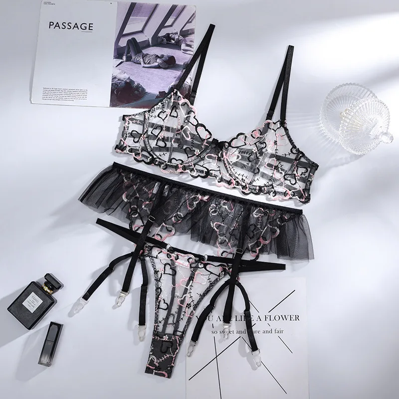 

Heart Sexy Lingerie Set Lace Ruffled Underwear Set Women 3 Pieces Underwire Bra Push up Brief Sets Erotic Lingerie