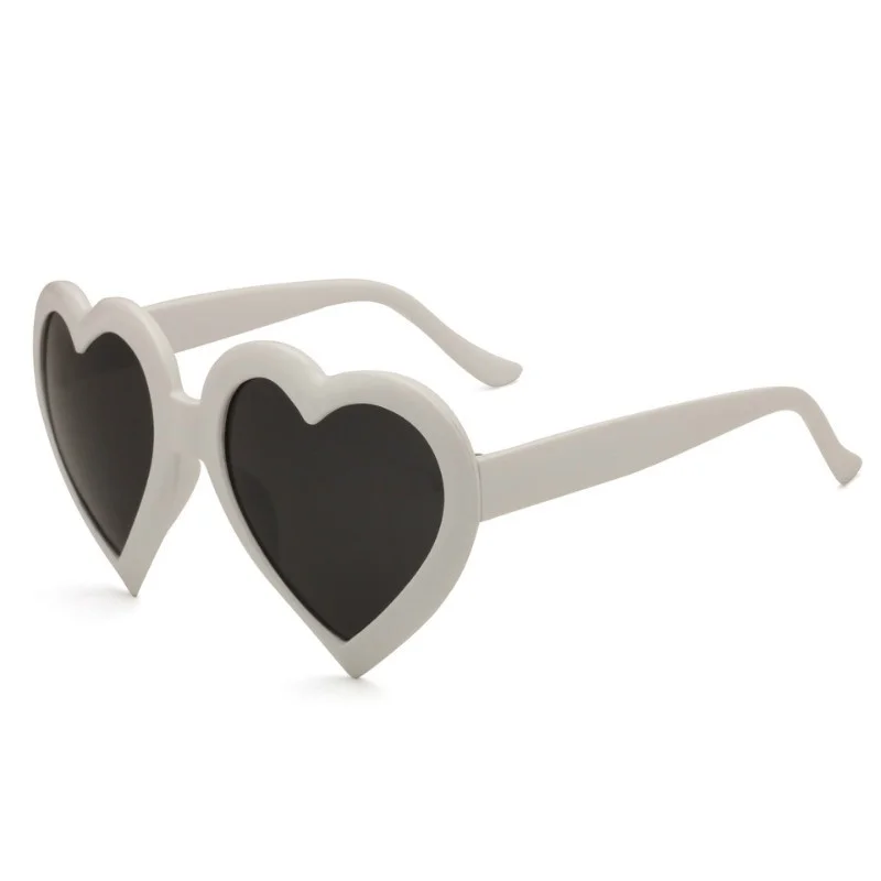 

Fashion Love Heart Sunglasses Women Brand Designer Vintage Oversized Mirror Sun Glass Eyewear Female oculos de sol