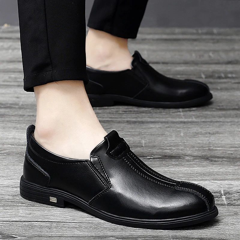 

Fashion men Shoes Bullock Business Office Shoes Men slip on Italy Luxury Dress Shoes Men Casual Loafers Party Flats shoes men
