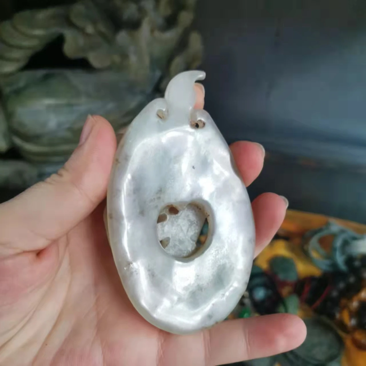1pcs/lot antique high ancient jade Hetian jade white jade auspicious animal pattern wine glass container collection Unique shape