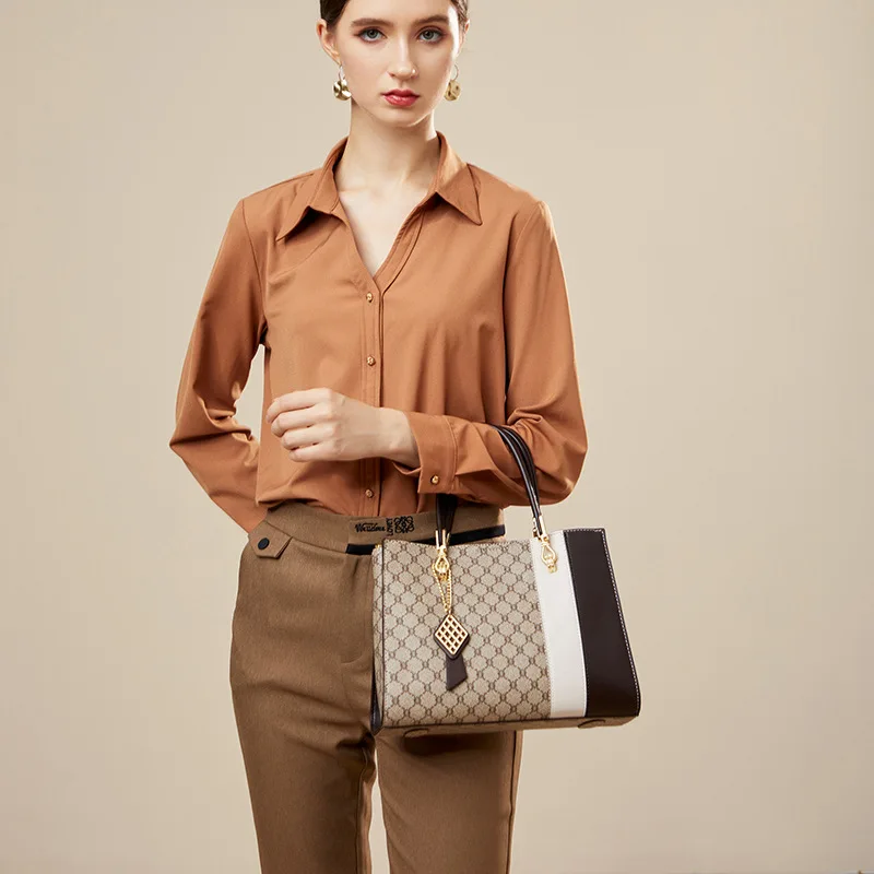 2021 new women's bag large handbag Single Shoulder Messenger fashion women's bag large capacity leisure