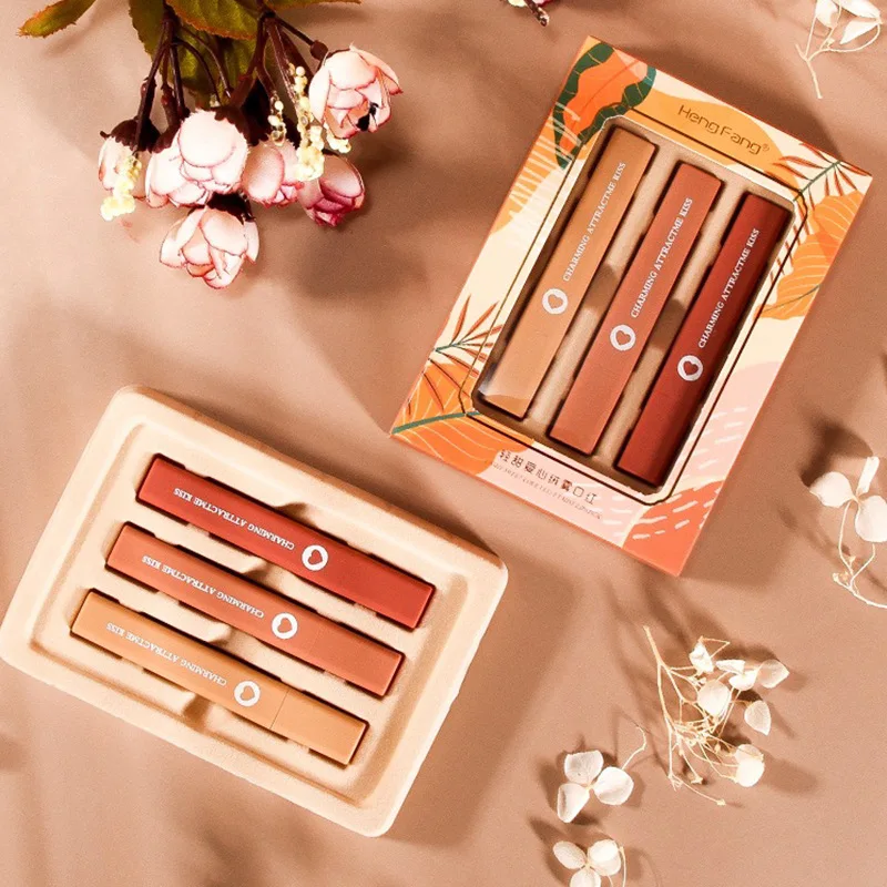 

Hengfang Sweet Love Soft Fog Lipstick with Soft Fog and Smooth Extension Mousse Texture, Light Makeup and Slim Tube Lipstick