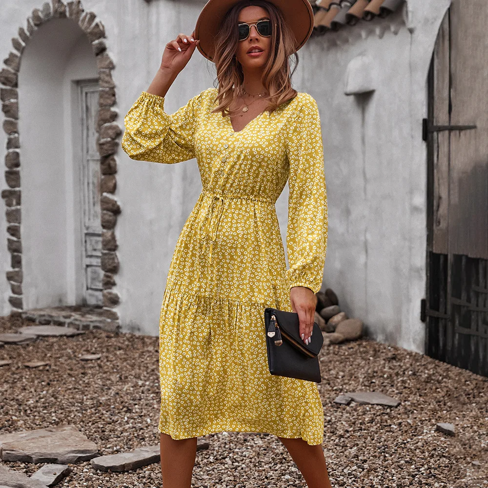 

Платье-макси с длинным рукавом, V-образным вырезом и высокой талией