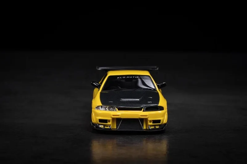 

404 Error 1:64 Nissan GTR R33 Yellow w/Carbon hood Resin Model Car